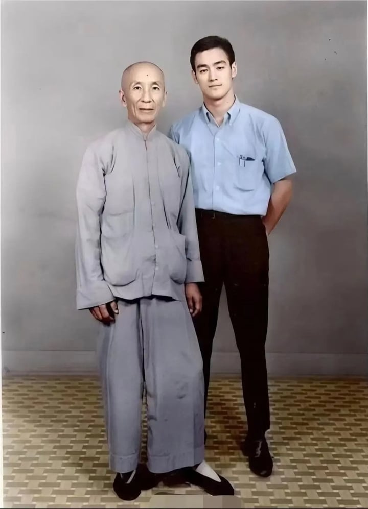 Chỉ nhìn tư thế đi, Diệp Vấn đã tiên đoán về cái chết của Lý Tiểu Long- Ảnh 4.
