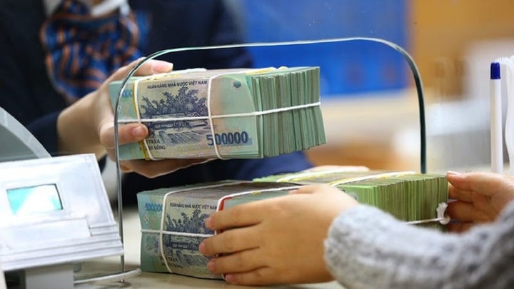 Lãi suất huy động đã hạ, khi nào đến lượt lãi suất cho vay?- Ảnh 1. Lãi suất huy động đã hạ, khi nào đến lượt lãi suất cho vay?- Ảnh 1.