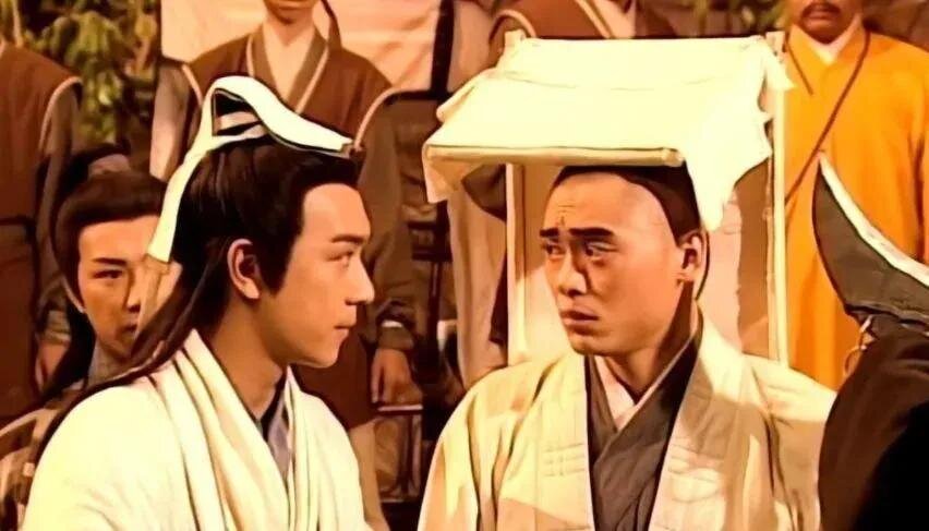 Tiêu Phong truyền võ công cho kẻ thù là Hư Trúc mà bỏ qua Đoàn Dự: Tránh ảnh hưởng tới Vương Trùng Dương- Ảnh 3. Tiêu Phong truyền võ công cho kẻ thù là Hư Trúc mà bỏ qua Đoàn Dự: Tránh ảnh hưởng tới Vương Trùng Dương- Ảnh 3.