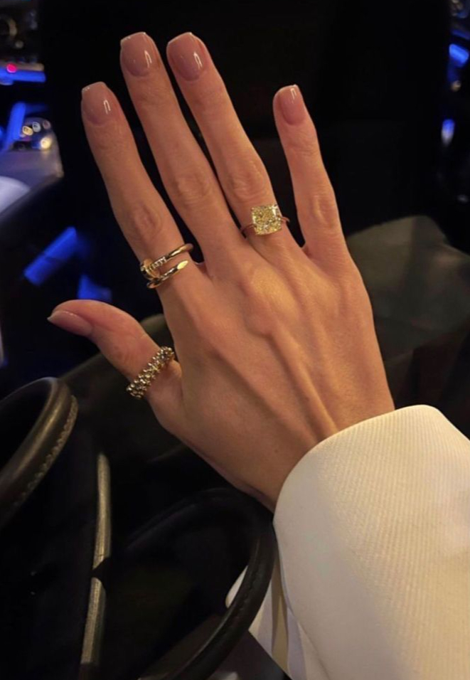 5 cách làm sáng vàng 18K tại nhà không cần mang ra tiệm khi trang sức có dấu hiệu “rỉ sét”- Ảnh 2.