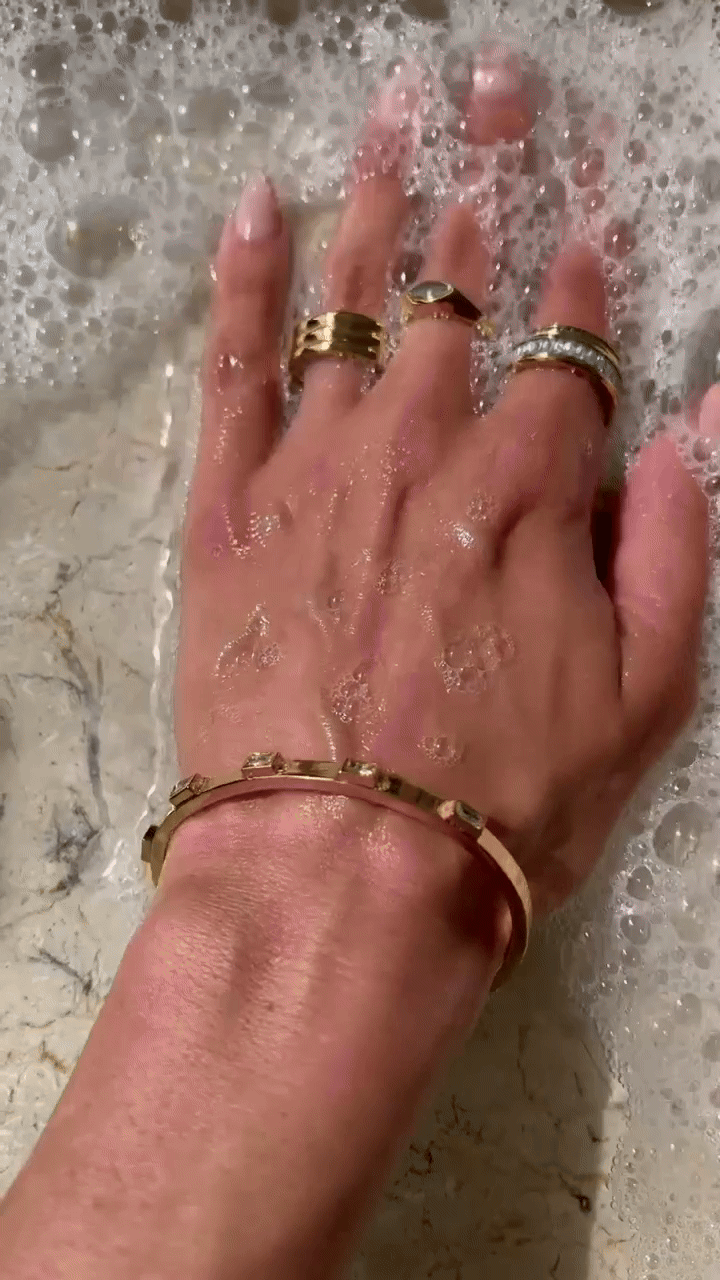 5 cách làm sáng vàng 18K tại nhà không cần mang ra tiệm khi trang sức có dấu hiệu “rỉ sét”- Ảnh 5.