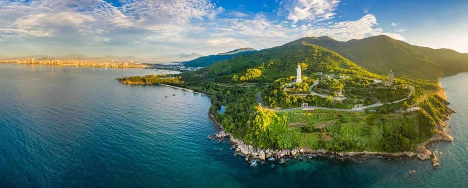 Hai thành phố trực thuộc Trung ương liền kề nhau cùng 1 tỉnh miền Trung 'bắt tay' trở thành trung tâm du lịch tốt nhất Đông Nam Á- Ảnh 1.