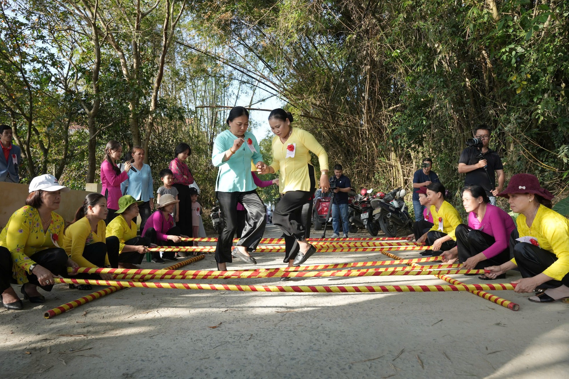 Nét đẹp cổ kính, nguyên sơ của làng cổ trăm tuổi- Ảnh 10. Nét đẹp cổ kính, nguyên sơ của làng cổ trăm tuổi- Ảnh 10.