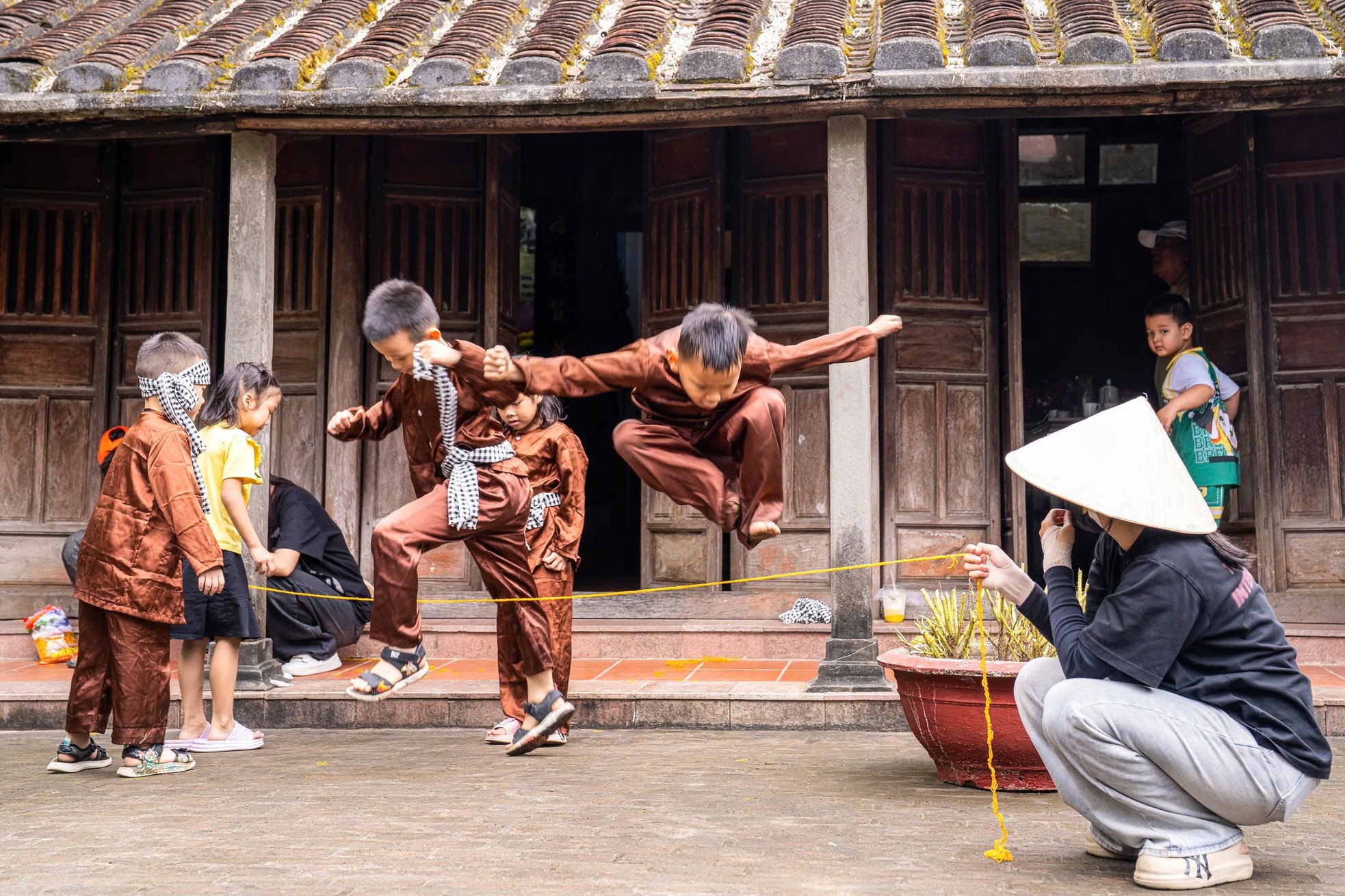 Nét đẹp cổ kính, nguyên sơ của làng cổ trăm tuổi- Ảnh 16. Nét đẹp cổ kính, nguyên sơ của làng cổ trăm tuổi- Ảnh 16.