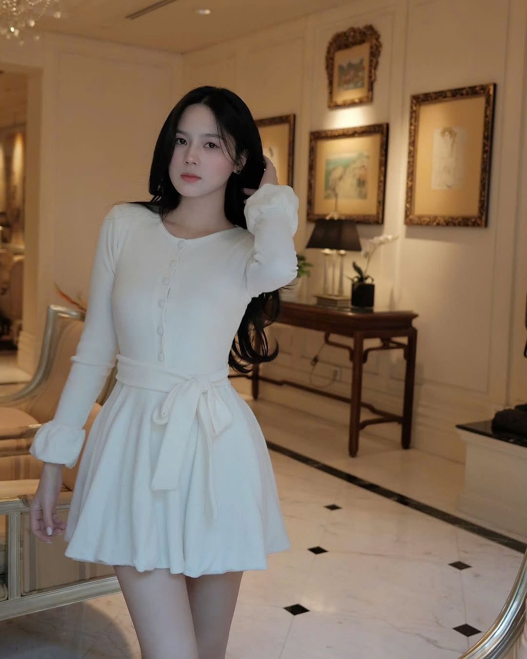 Doãn Hải My "đụng hàng" với nàng WAG được khen xinh nhất làng bóng Việt, vóc dáng nuột nà một chín một mười, ai nổi bật hơn?- Ảnh 5. Doãn Hải My "đụng hàng" với nàng WAG được khen xinh nhất làng bóng Việt, vóc dáng nuột nà một chín một mười, ai nổi bật hơn?- Ảnh 5.