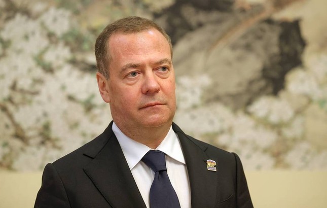 Ông Dmitry Medvedev nói gì về việc Tổng thống Ukraine thay đổi thái độ với Mỹ?- Ảnh 1.