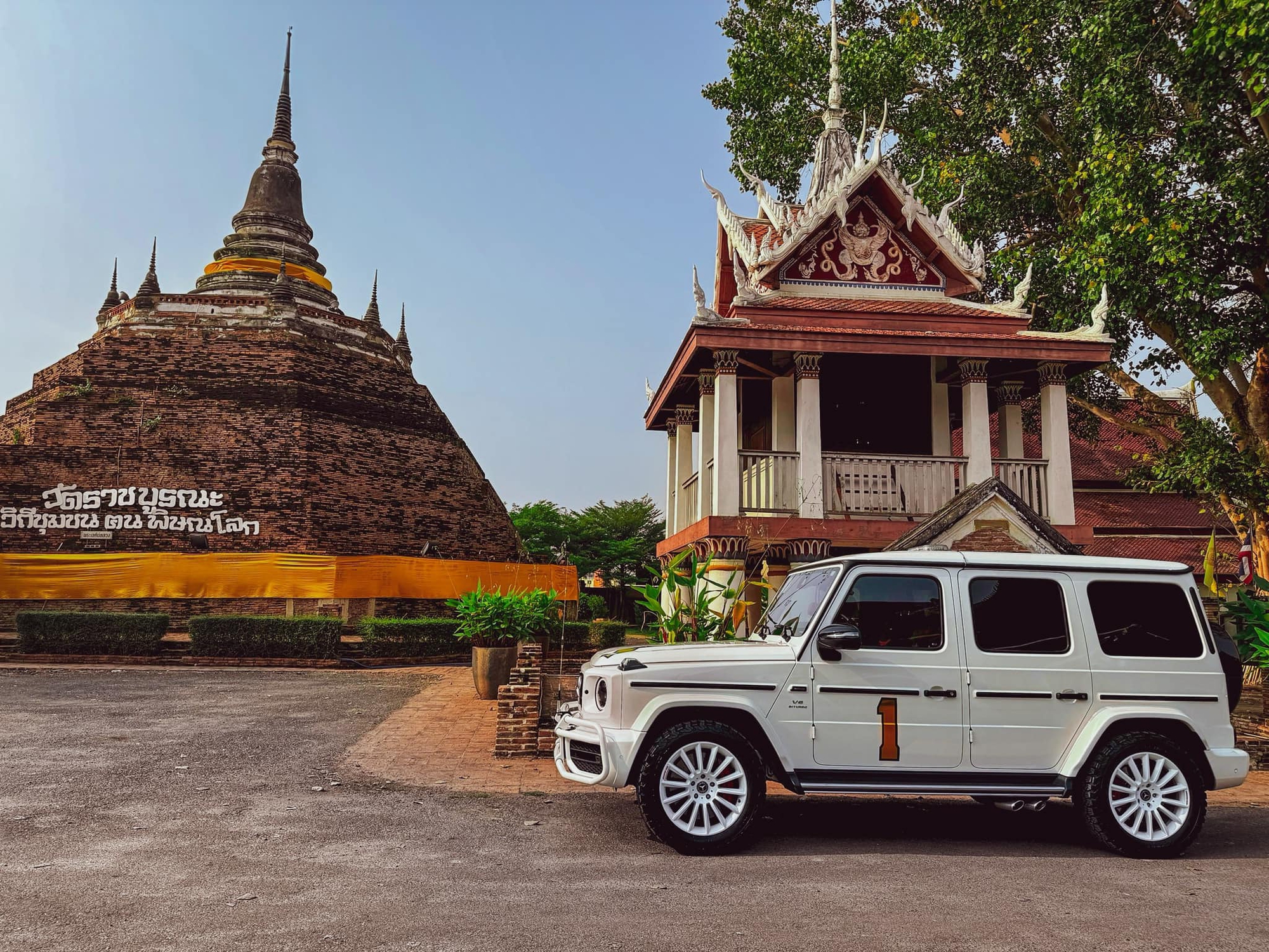 Dân chơi 9x chuyên lái xe xuyên lục địa rao bán Mercedes-AMG G 63: Có 'option' duy nhất tại Việt Nam, muốn mua phải có chứng chỉ- Ảnh 2. Dân chơi 9x chuyên lái xe xuyên lục địa rao bán Mercedes-AMG G 63: Có 'option' duy nhất tại Việt Nam, muốn mua phải có chứng chỉ- Ảnh 2.