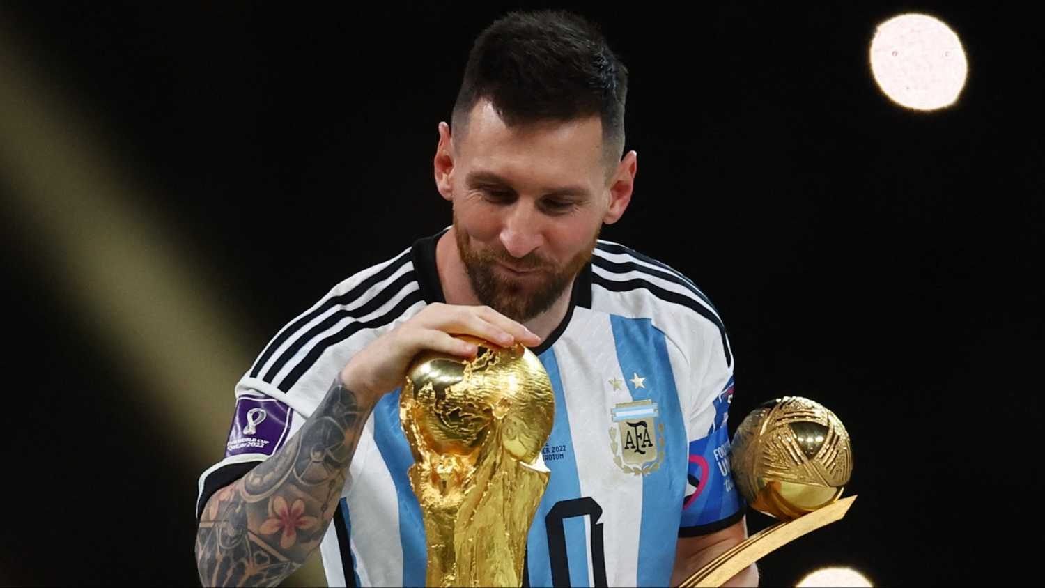 Top 10 cầu thủ vĩ đại nhất lịch sử: Ronaldo đứng thứ 4, cách Messi khá xa- Ảnh 5. Top 10 cầu thủ vĩ đại nhất lịch sử: Ronaldo đứng thứ 4, cách Messi khá xa- Ảnh 5.