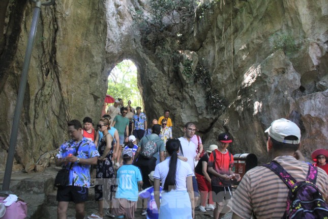 Đà Nẵng 'bao' vé tham quan nhiều điểm du lịch- Ảnh 2.