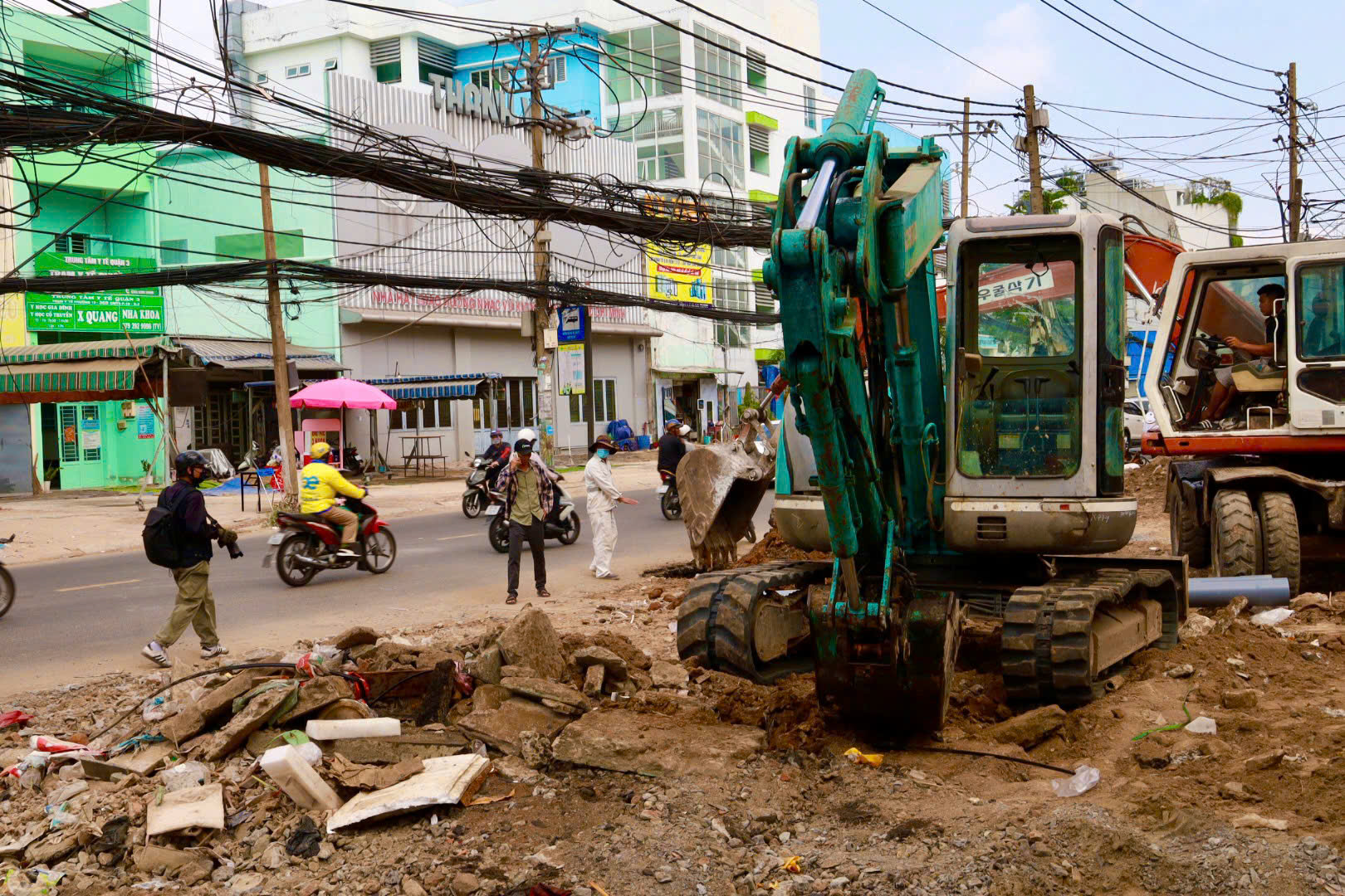 Cận cảnh giải phóng mặt bằng, người dân trông ngày metro số 2 lăn bánh- Ảnh 3.