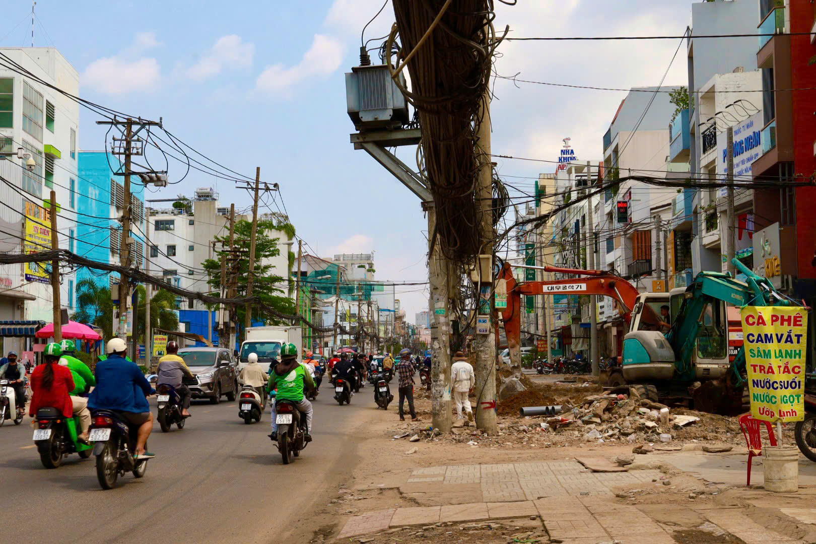 Cận cảnh giải phóng mặt bằng, người dân trông ngày metro số 2 lăn bánh- Ảnh 8.