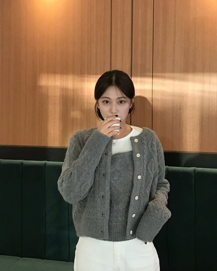 Than trời vì thất nghiệp không có tiền nhưng cách chi tiêu không ai hiểu nổi: Dân mạng phải thốt lên “CHỊU!”- Ảnh 2. Than trời vì thất nghiệp không có tiền nhưng cách chi tiêu không ai hiểu nổi: Dân mạng phải thốt lên “CHỊU!”- Ảnh 2.
