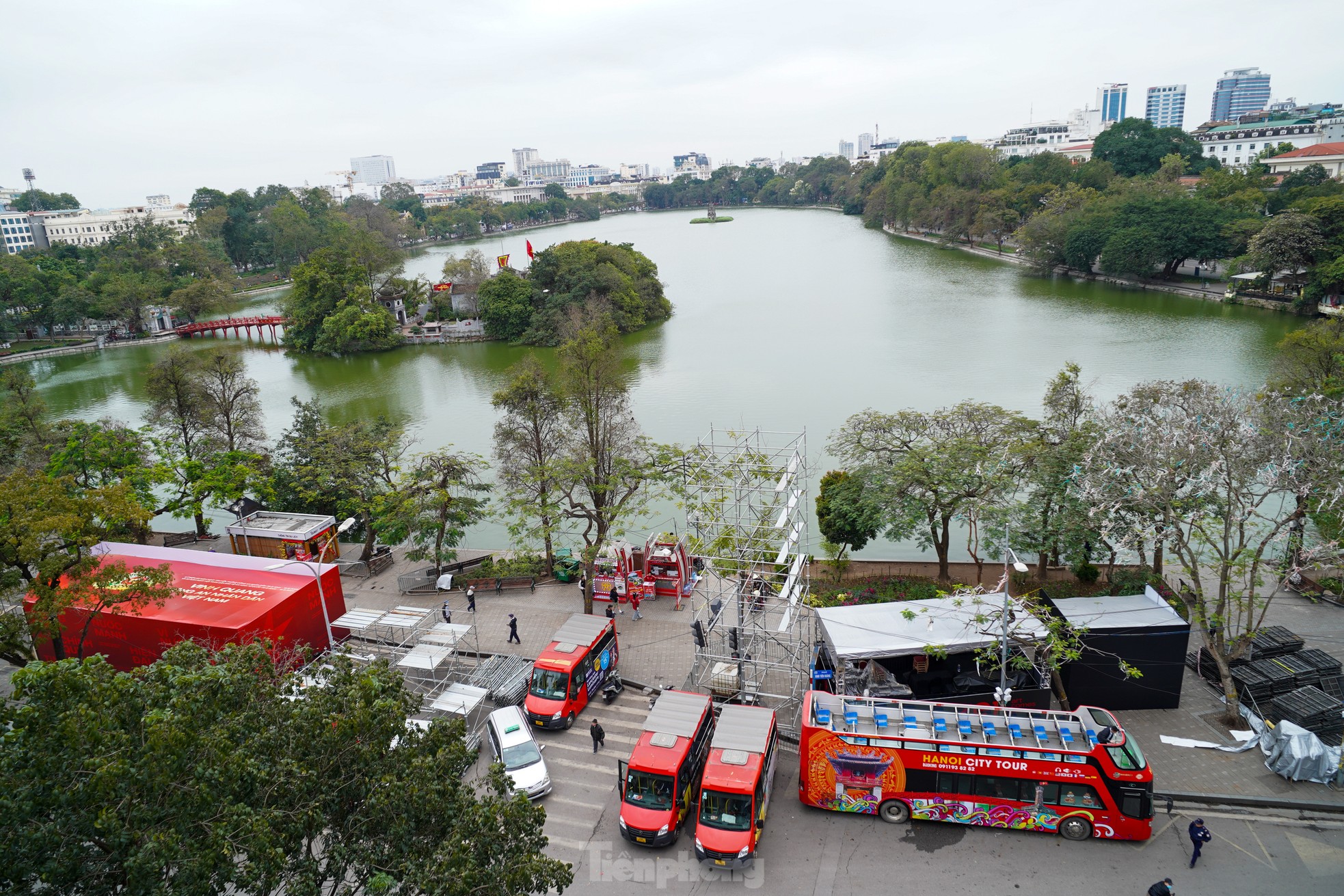 Hà Nội: Toàn cảnh tòa nhà 'Hàm cá mập' sát hồ Gươm sắp bị phá dỡ- Ảnh 5.