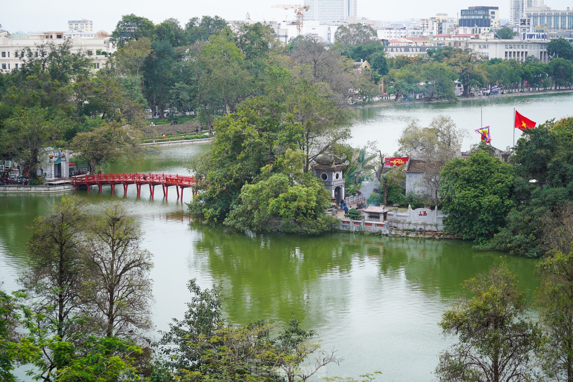 Hà Nội: Toàn cảnh tòa nhà 'Hàm cá mập' sát hồ Gươm sắp bị phá dỡ- Ảnh 7.