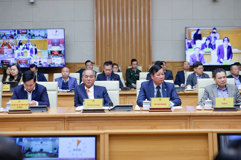 TỔNG THUẬT: Thủ tướng chủ trì Hội nghị toàn quốc tháo gỡ khó khăn, vướng mắc, thúc đẩy phát triển nhà ở xã hội- Ảnh 22. TỔNG THUẬT: Thủ tướng chủ trì Hội nghị toàn quốc tháo gỡ khó khăn, vướng mắc, thúc đẩy phát triển nhà ở xã hội- Ảnh 22.