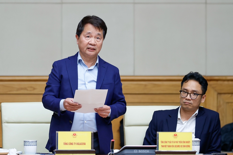 TỔNG THUẬT: Thủ tướng chủ trì Hội nghị toàn quốc tháo gỡ khó khăn, vướng mắc, thúc đẩy phát triển nhà ở xã hội- Ảnh 9. TỔNG THUẬT: Thủ tướng chủ trì Hội nghị toàn quốc tháo gỡ khó khăn, vướng mắc, thúc đẩy phát triển nhà ở xã hội- Ảnh 9.