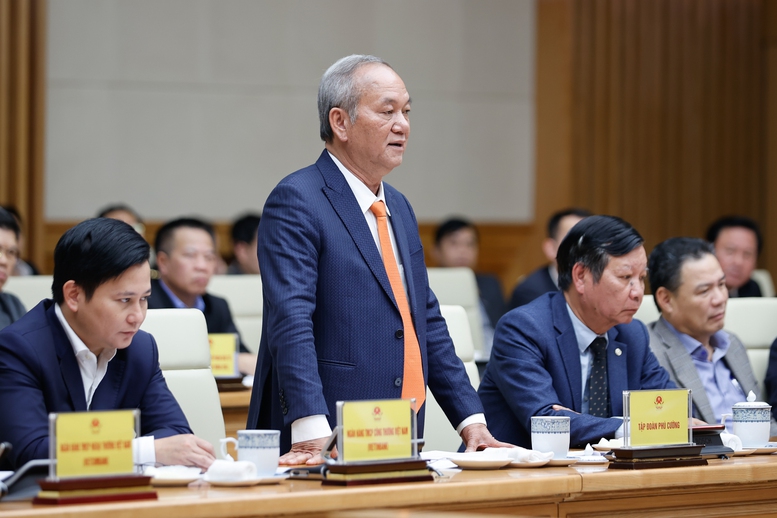 TỔNG THUẬT: Thủ tướng chủ trì Hội nghị toàn quốc tháo gỡ khó khăn, vướng mắc, thúc đẩy phát triển nhà ở xã hội- Ảnh 11. TỔNG THUẬT: Thủ tướng chủ trì Hội nghị toàn quốc tháo gỡ khó khăn, vướng mắc, thúc đẩy phát triển nhà ở xã hội- Ảnh 11.