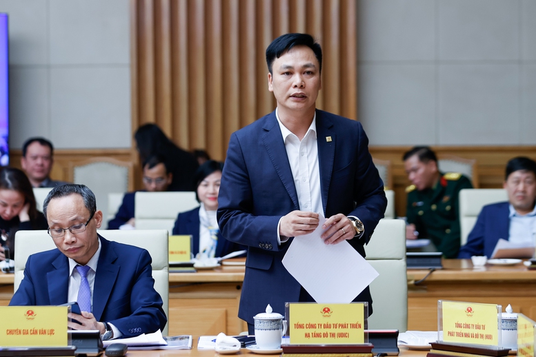 TỔNG THUẬT: Thủ tướng chủ trì Hội nghị toàn quốc tháo gỡ khó khăn, vướng mắc, thúc đẩy phát triển nhà ở xã hội- Ảnh 12. TỔNG THUẬT: Thủ tướng chủ trì Hội nghị toàn quốc tháo gỡ khó khăn, vướng mắc, thúc đẩy phát triển nhà ở xã hội- Ảnh 12.