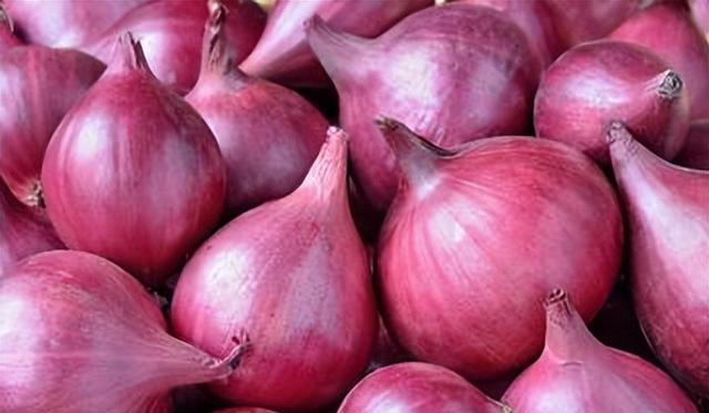Người sau 50 tuổi thà nhịn đói còn hơn ăn 4 loại rau quả này, rất hại cho dạ dày- Ảnh 2. Người sau 50 tuổi thà nhịn đói còn hơn ăn 4 loại rau quả này, rất hại cho dạ dày- Ảnh 2.