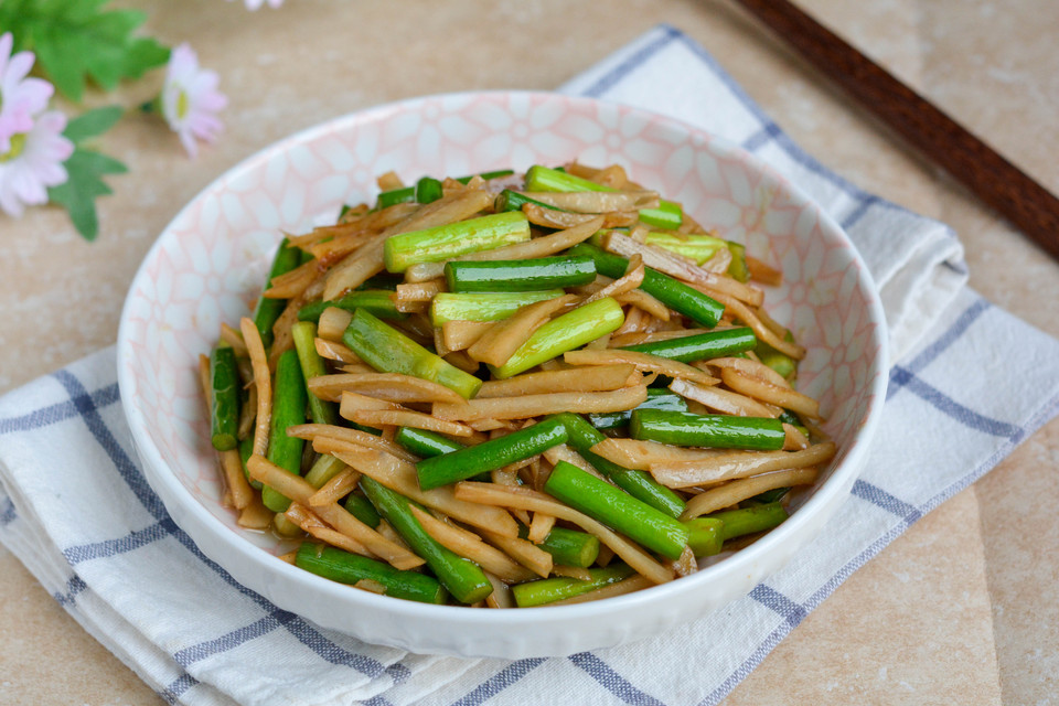 Ăn món rau này có thể giúp thải độc và dưỡng gan, giảm táo bón, tiêu diệt vi khuẩn lại giúp tẩy giun- Ảnh 13.