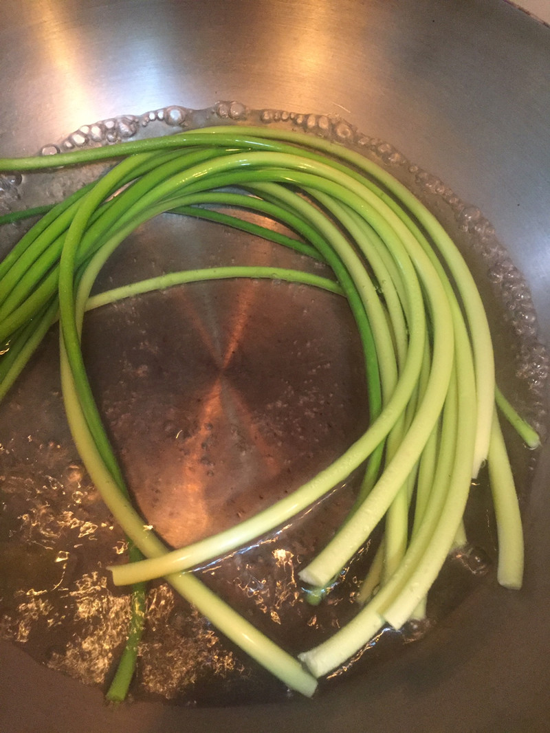 Ăn món rau này có thể giúp thải độc và dưỡng gan, giảm táo bón, tiêu diệt vi khuẩn lại giúp tẩy giun- Ảnh 2.