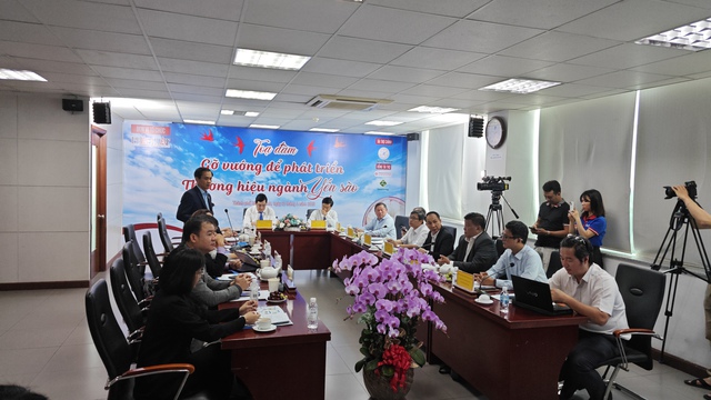 Một hũ yến giá chỉ 9.000 - 15.000 đồng, có yến thật không?- Ảnh 1.