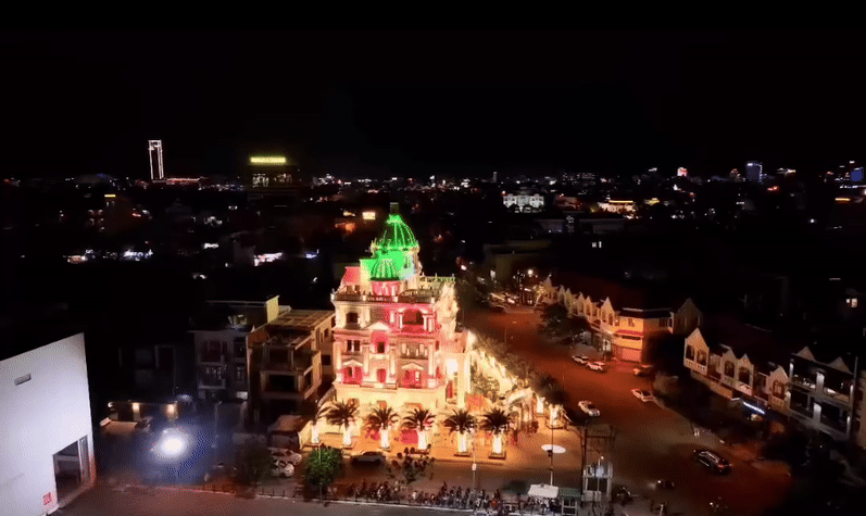 Bên trong lâu đài 1000m2 nổi nhất miền Tây của vợ chồng nữ đại gia kim cương, mỹ phẩm: Nhiều chi tiết gây chú ý- Ảnh 8.