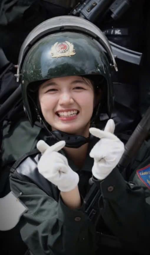 Pha rơi khẩu trang nổi tiếng cả nước của nữ chiến sĩ Cảnh sát đặc nhiệm trên VTV24: Thua hoa hậu mỗi cái vương miện!- Ảnh 4.