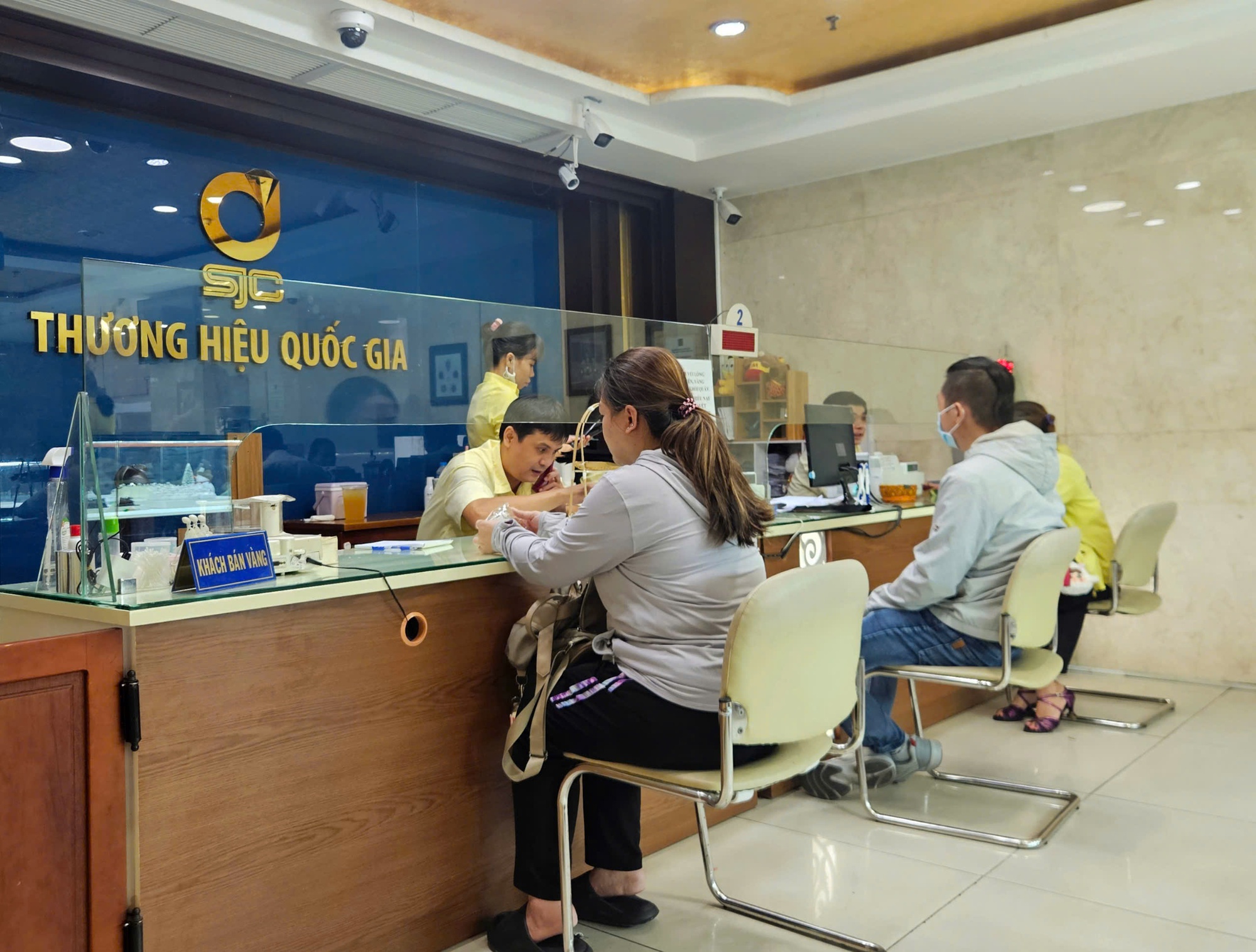 Fanpage công ty SJC bất ngờ bị mạo danh giữa cơn sốt giá vàng- Ảnh 2.