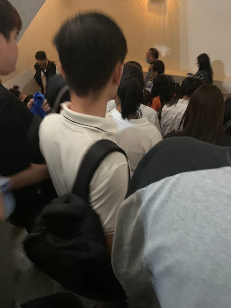 Những hình ảnh mới nhất tại hiện trường vụ cháy dữ dội toà nhà 18 tầng ở Hà Nội- Ảnh 3.