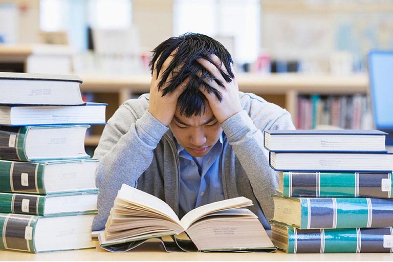 Sau kì nghỉ lễ dài, con trai tôi đã “điên cuồng” học tập, nhưng điểm số lại ngày càng giảm sút, thì ra sự chăm chỉ ngốc nghếch chỉ làm mọi chuyện tồi tệ hơn- Ảnh 1.