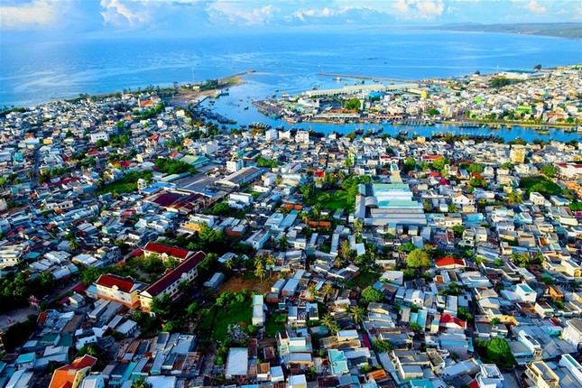 Bình Thuận: GRDP bình quân đầu người hơn 100 triệu đồng/năm- Ảnh 4.