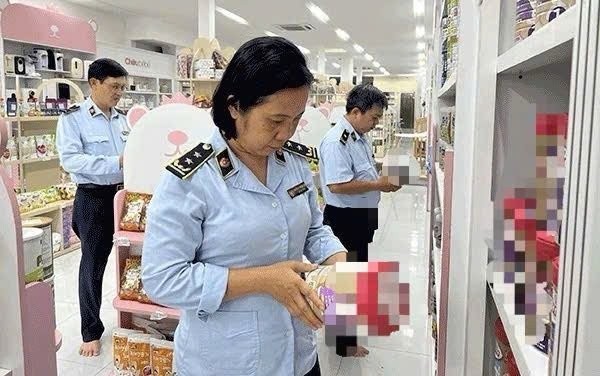 Phát hiện 3 mẫu sữa không đạt chất lượng, chuyển cơ quan điều tra- Ảnh 1. Phát hiện 3 mẫu sữa không đạt chất lượng, chuyển cơ quan điều tra- Ảnh 1.