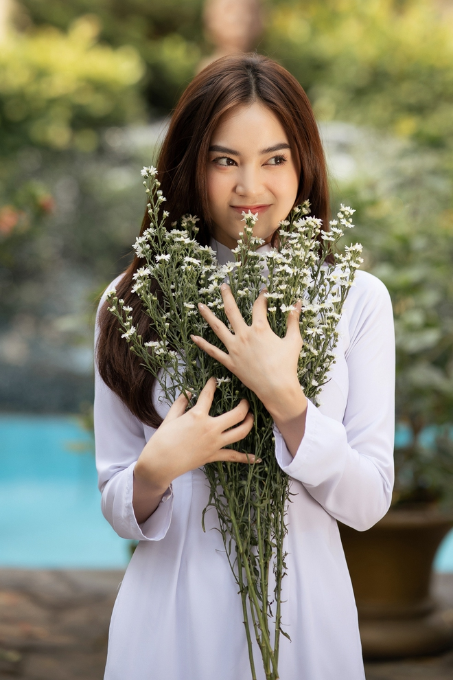 10 nữ thần học đường đẹp nhất Việt Nam: Nhã Phương - Lan Ngọc hack tuổi quá mượt, số 1 là huyền thoại không ai địch nổi- Ảnh 2.