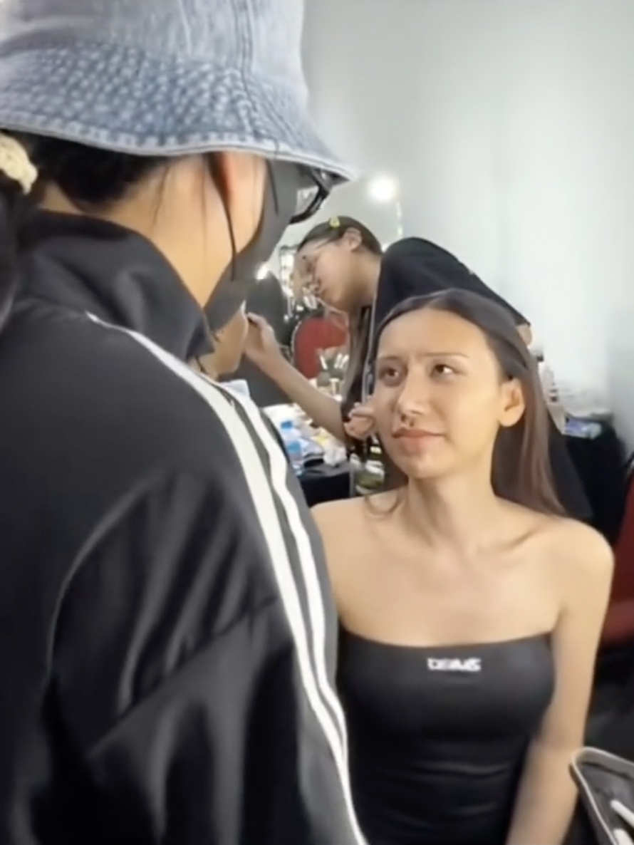 Phạm Thoại xuất hiện với diện mạo gây khó hiểu sau thời gian 