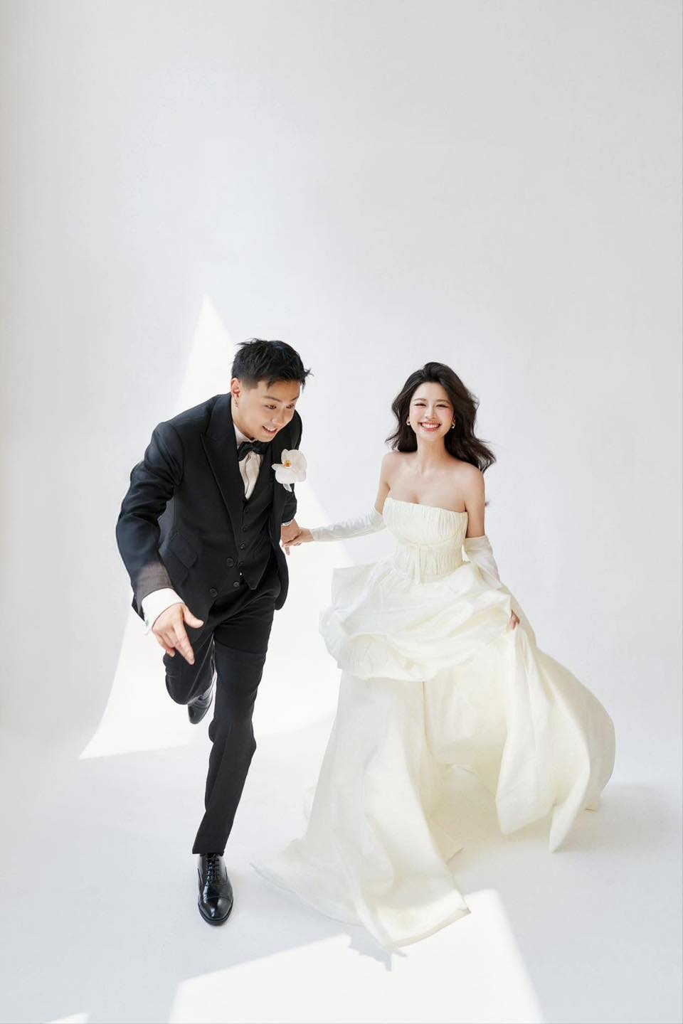 Huyme - Hàn Hằng tung ảnh cưới: Tưởng ngôn tình đọc đến bình luận thì phì cười!- Ảnh 8.