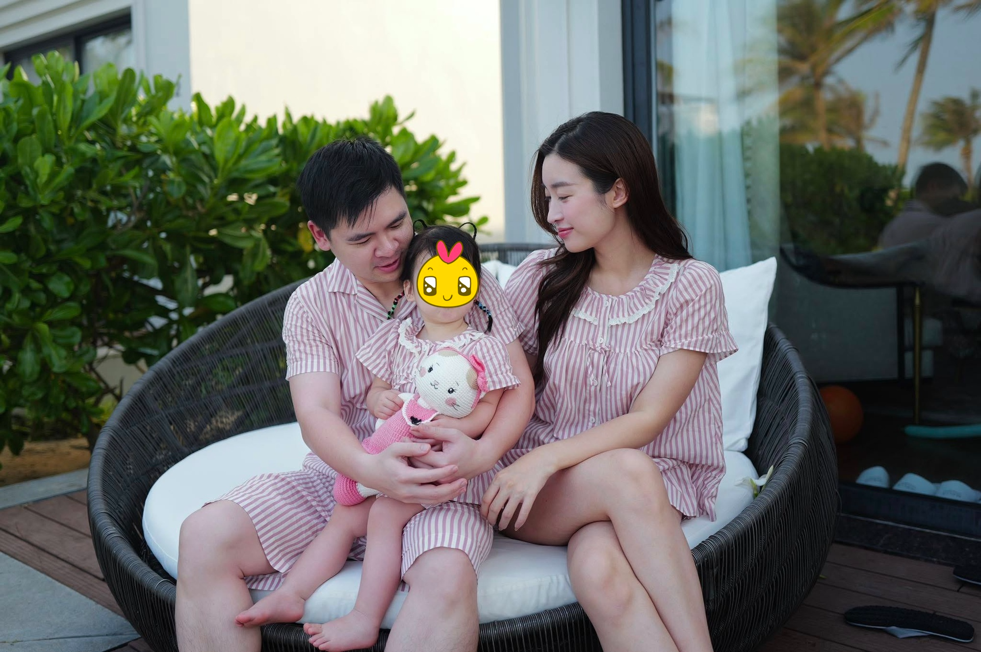 Đỗ Mỹ Linh khoe con gái gần 2 tuổi đã Đỗ Mỹ Linh khoe con gái gần 2 tuổi đã