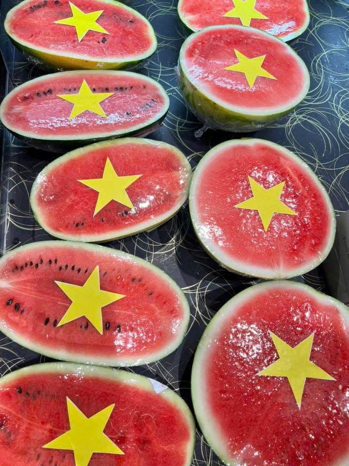 Bức ảnh chụp quầy siêu thị khiến hàng triệu người tự hào, trend yêu nước này đỉnh quá!- Ảnh 5.