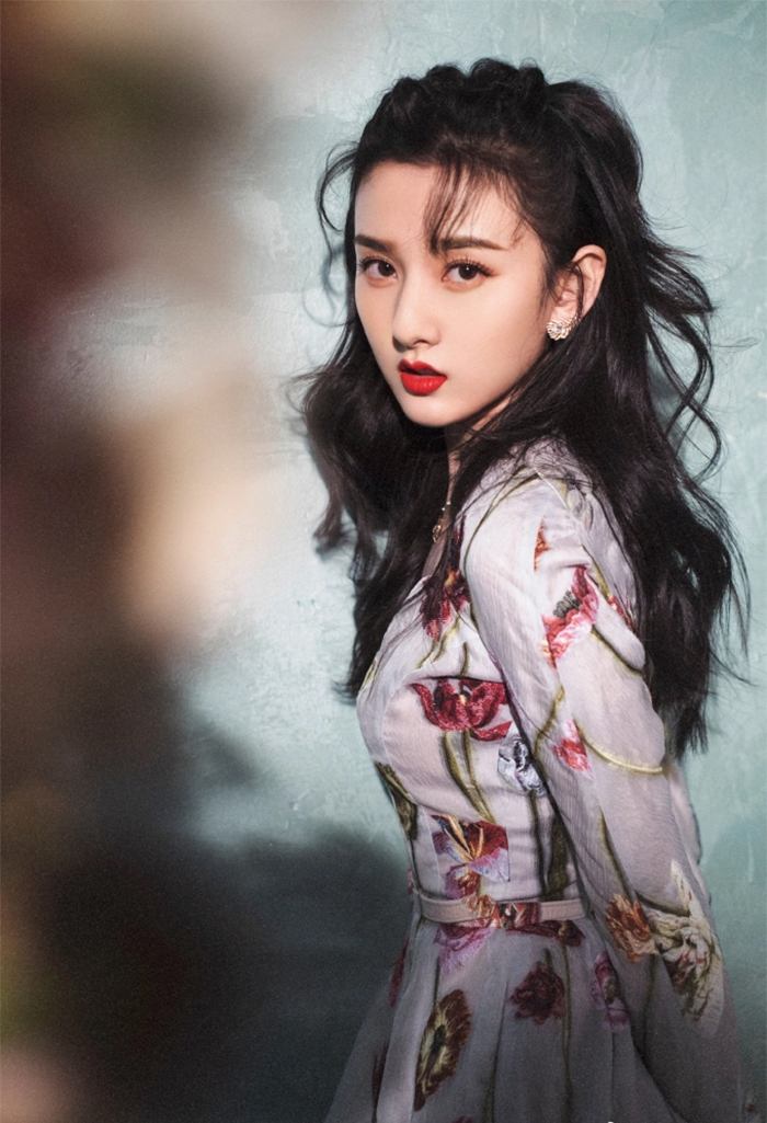 Mỹ nhân vượt mặt cả Triệu Lộ Tư có da trắng bóc không cần làm đẹp đắt đỏ, tất cả nhờ 3 thói quen, phụ nữ nào cũng làm được- Ảnh 2. Mỹ nhân vượt mặt cả Triệu Lộ Tư có da trắng bóc không cần làm đẹp đắt đỏ, tất cả nhờ 3 thói quen, phụ nữ nào cũng làm được- Ảnh 2.