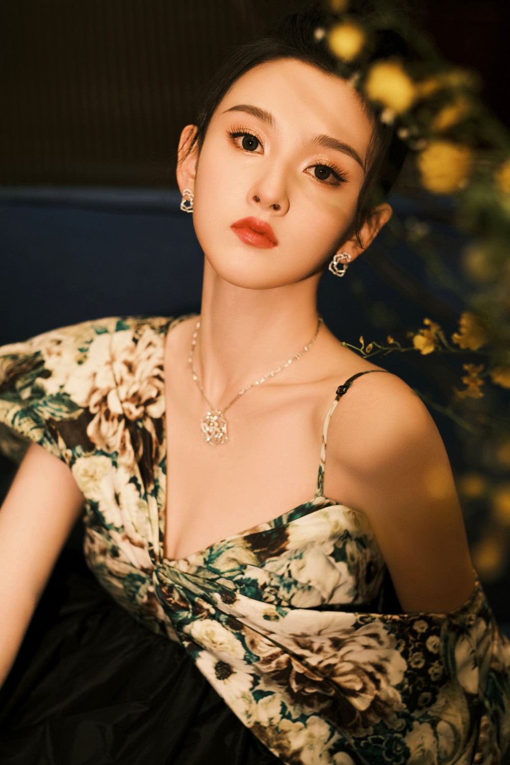 Mỹ nhân vượt mặt cả Triệu Lộ Tư có da trắng bóc không cần làm đẹp đắt đỏ, tất cả nhờ 3 thói quen, phụ nữ nào cũng làm được- Ảnh 6. Mỹ nhân vượt mặt cả Triệu Lộ Tư có da trắng bóc không cần làm đẹp đắt đỏ, tất cả nhờ 3 thói quen, phụ nữ nào cũng làm được- Ảnh 6.