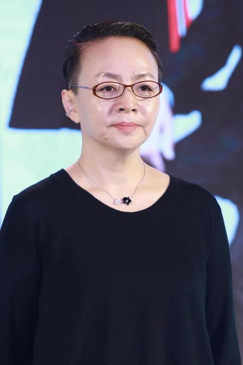 Hội phú bà Bắc Kinh Cbiz: Đàn chị khuyên Dương Tử rời showbiz giàu không tưởng, tiền chỉ là con số!- Ảnh 6.