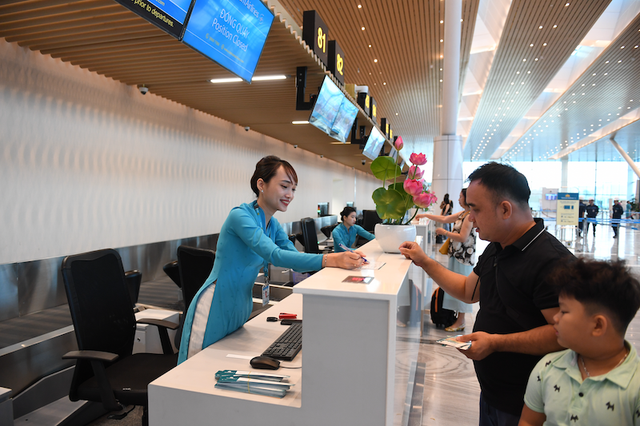 Vietnam Airlines điều chỉnh kế hoạch khai thác tại nhà ga T3 Tân Sơn Nhất- Ảnh 1. Vietnam Airlines điều chỉnh kế hoạch khai thác tại nhà ga T3 Tân Sơn Nhất- Ảnh 1.