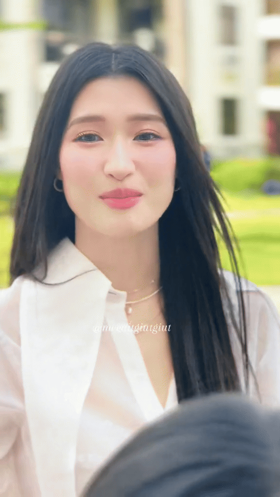 Viral khoảnh khắc Phương Nhi bên chồng thiếu gia, netizen bỗng nhớ về 1 item huyền thoại- Ảnh 5. Viral khoảnh khắc Phương Nhi bên chồng thiếu gia, netizen bỗng nhớ về 1 item huyền thoại- Ảnh 5.