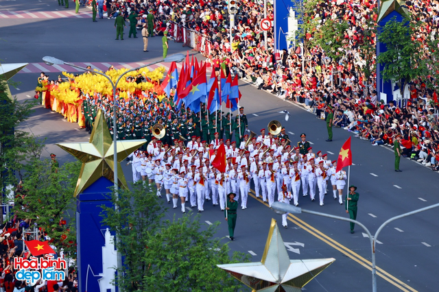 Công trình nơi diễn ra diễu binh 13.000 người dịp 30/4: Xây hết 150.000 lượng vàng, người Việt thiết kế- Ảnh 8.