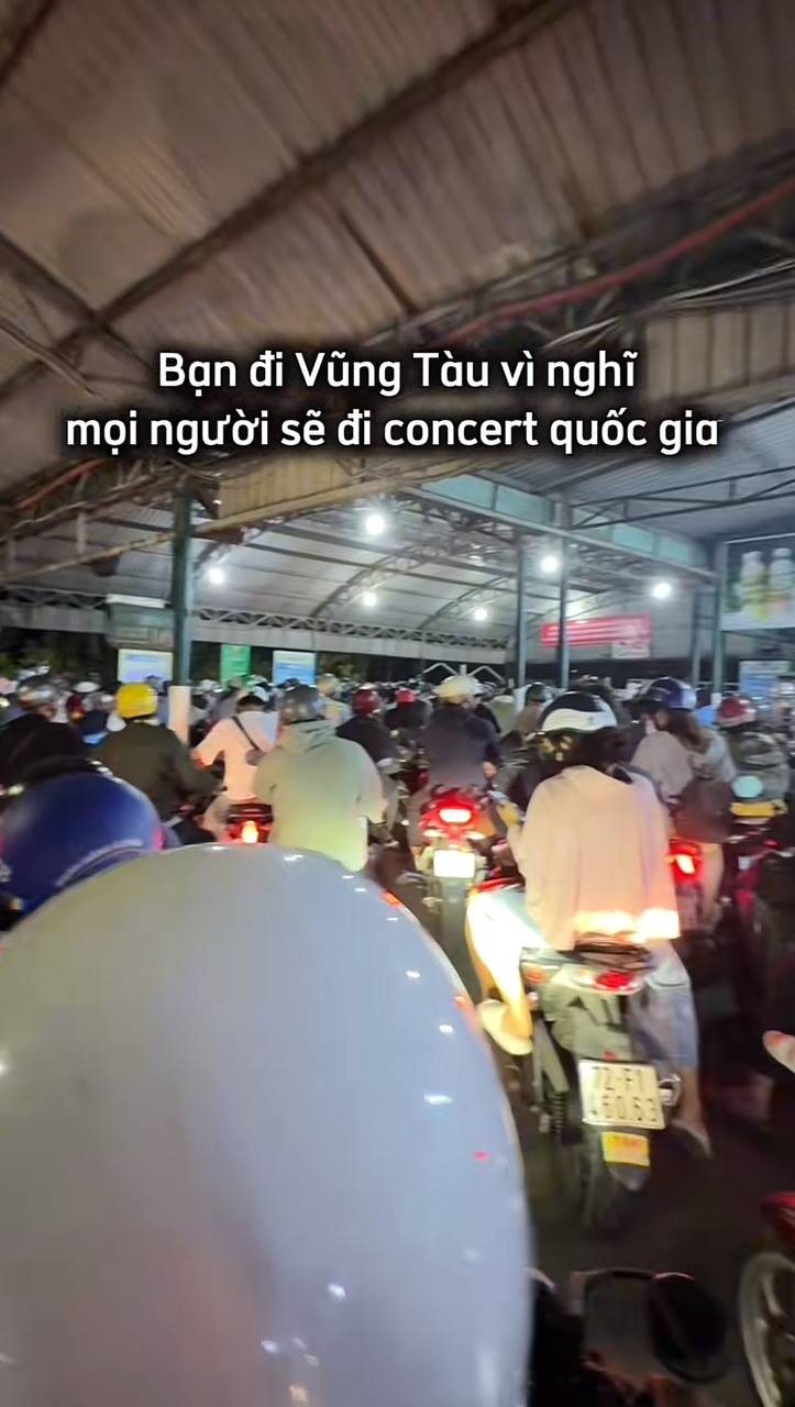 30/4: Bảo tàng Lịch sử Quân sự tạm ngưng đón khách vì quá tải, Đà Lạt lại mang đến khung cảnh khác lạ hiếm thấy- Ảnh 30. 30/4: Bảo tàng Lịch sử Quân sự tạm ngưng đón khách vì quá tải, Đà Lạt lại mang đến khung cảnh khác lạ hiếm thấy- Ảnh 30.