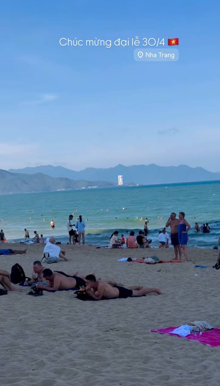 30/4: Bảo tàng Lịch sử Quân sự tạm ngưng đón khách vì quá tải, Đà Lạt lại mang đến khung cảnh khác lạ hiếm thấy- Ảnh 26. 30/4: Bảo tàng Lịch sử Quân sự tạm ngưng đón khách vì quá tải, Đà Lạt lại mang đến khung cảnh khác lạ hiếm thấy- Ảnh 26.