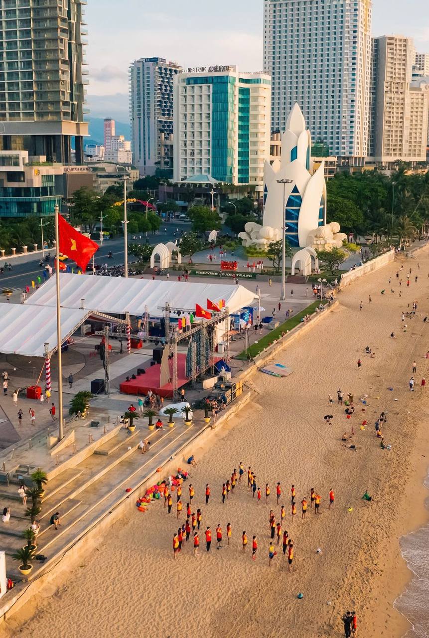 30/4: Bảo tàng Lịch sử Quân sự tạm ngưng đón khách vì quá tải, Đà Lạt lại mang đến khung cảnh khác lạ hiếm thấy- Ảnh 27. 30/4: Bảo tàng Lịch sử Quân sự tạm ngưng đón khách vì quá tải, Đà Lạt lại mang đến khung cảnh khác lạ hiếm thấy- Ảnh 27.