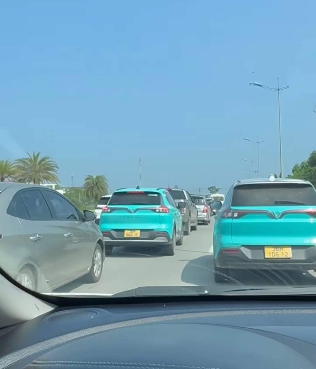 30/4: Bảo tàng Lịch sử Quân sự tạm ngưng đón khách vì quá tải, Đà Lạt lại mang đến khung cảnh khác lạ hiếm thấy- Ảnh 16. 30/4: Bảo tàng Lịch sử Quân sự tạm ngưng đón khách vì quá tải, Đà Lạt lại mang đến khung cảnh khác lạ hiếm thấy- Ảnh 16.