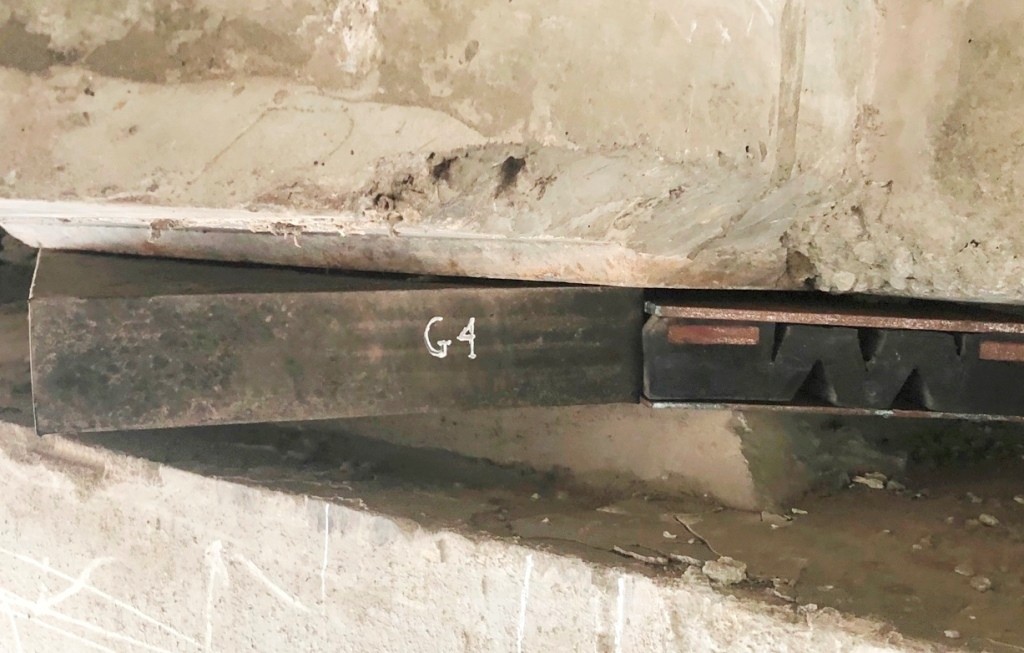 Sửa chữa gấp các gối trụ cầu Vành đai 3 trên cao bị xô lệch- Ảnh 2.