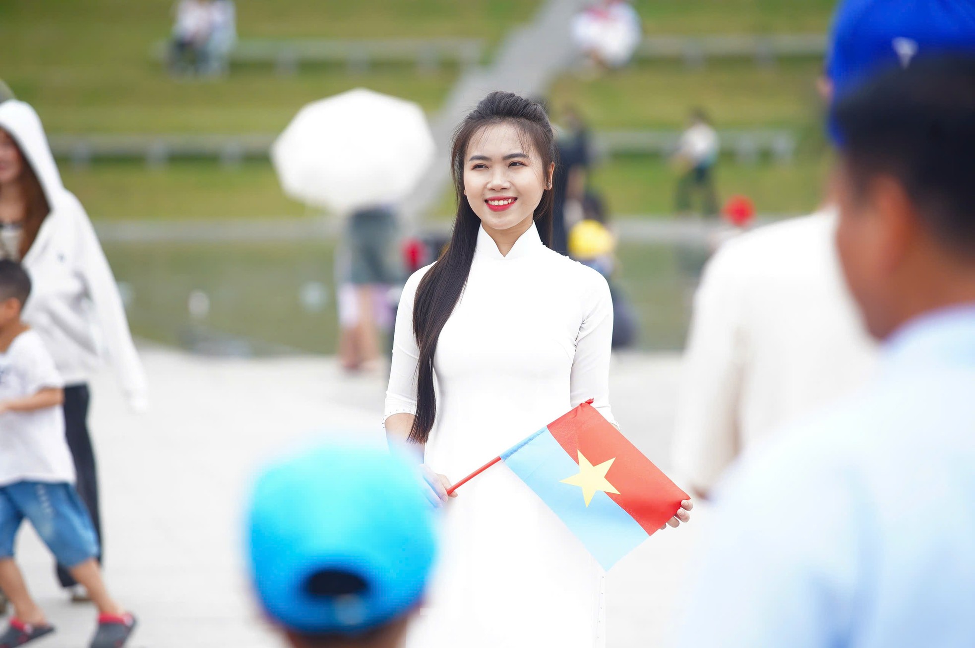 Hàng nghìn người đổ về Bảo tàng Lịch sử Quân sự Việt Nam trong ngày đại lễ 30/4- Ảnh 2. Hàng nghìn người đổ về Bảo tàng Lịch sử Quân sự Việt Nam trong ngày đại lễ 30/4- Ảnh 2.